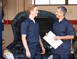 1671737571455 Buchcoachingunderperformingemployees 1671737571455 Buchcoachingunderperformingemployees