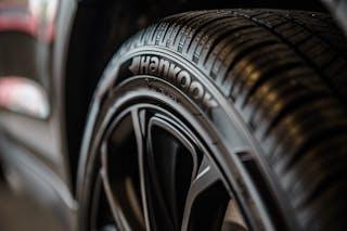 close-up-photography-of-vehicle-wheel-and-hankook-tire-1236788