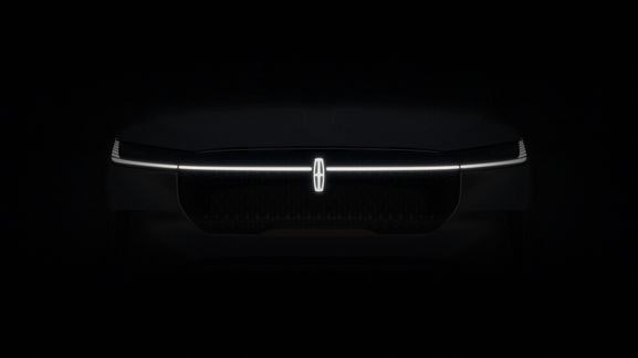 1671739111534 Futurelincolnexteriorteasewithembracelighting1