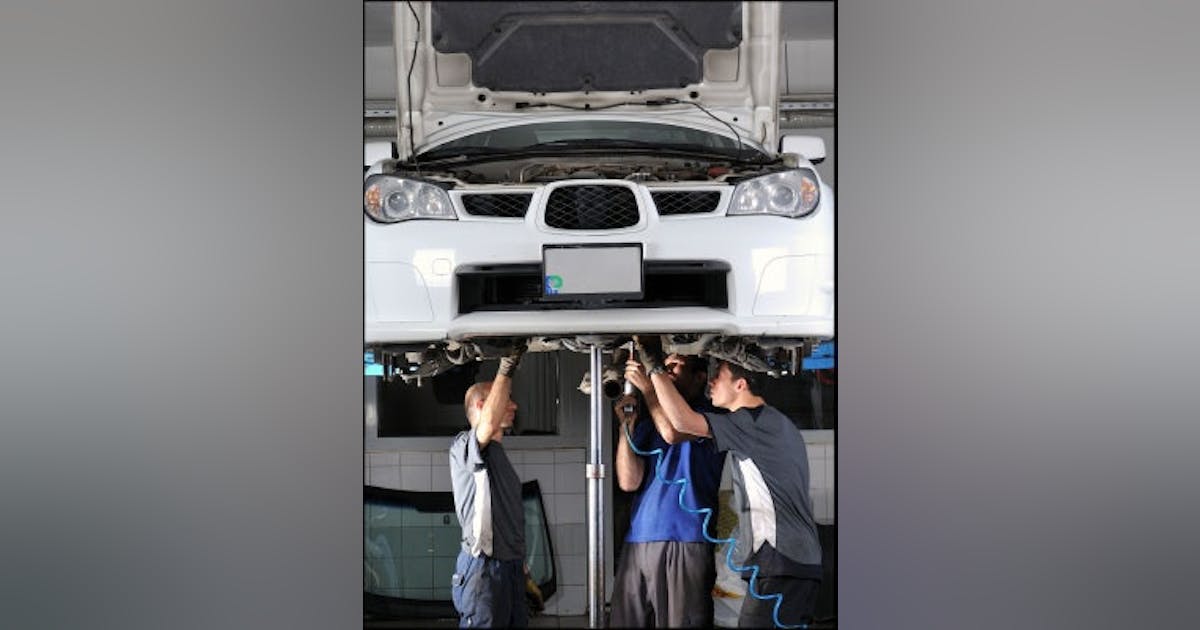 Lift Inspections 101 | 2015-02-01 | Ratchet+Wrench