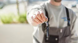 car-driving-keys-repair-970751