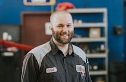 1671751575281 0919 Topical Shopworker 1671751575281 0919 Topical Shopworker