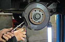 auto-repair-workshop-brake-disc-transportation-traffic-846218-1024