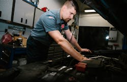 1671753462815 Rw Awardsfeatureshopworker 0918 1671753462815 Rw Awardsfeatureshopworker 0918