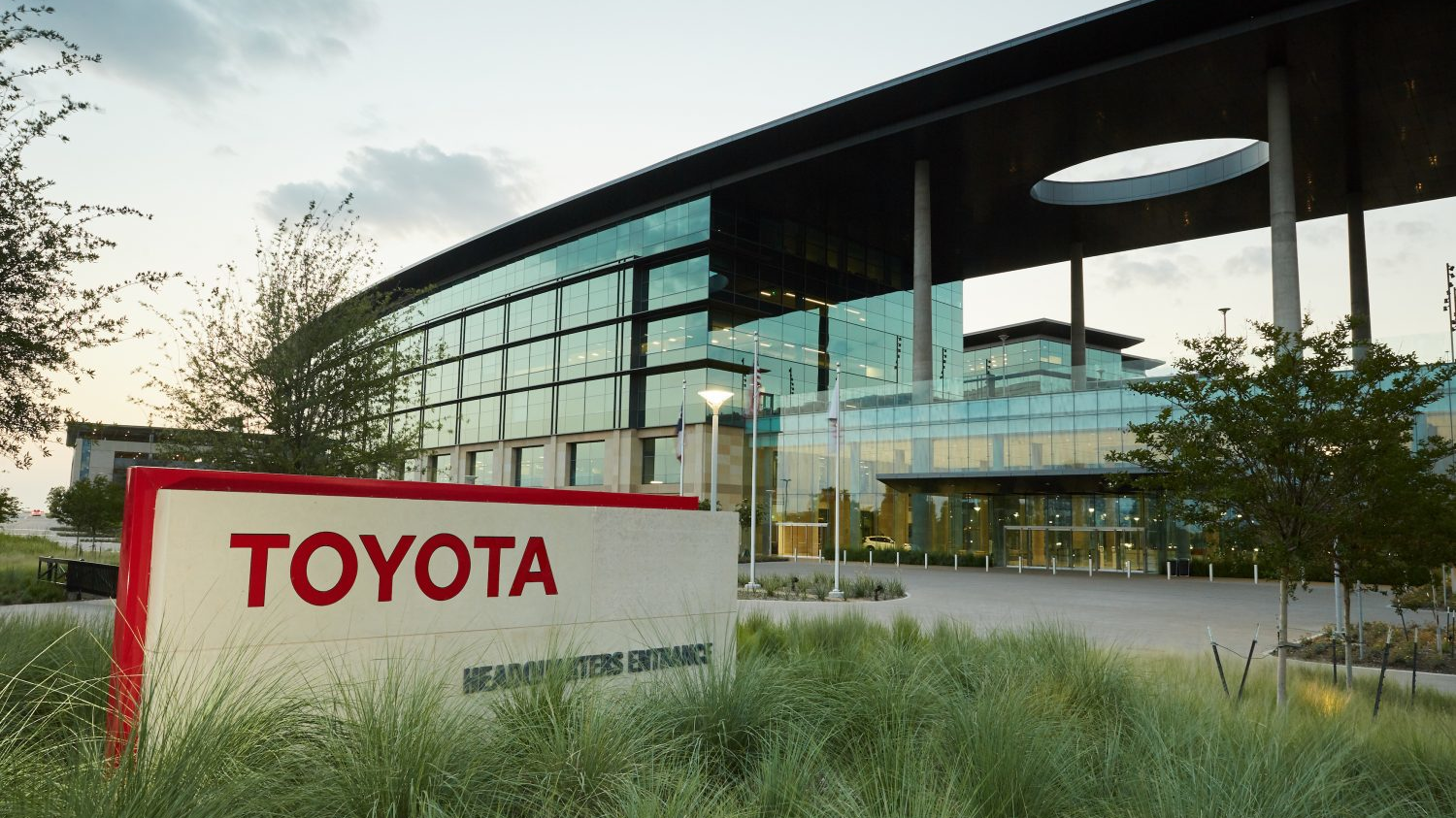 Toyota Headquarters 64b6d47cb9769