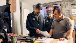 Al Oramas meets with technicians Al Oramas meets with technicians