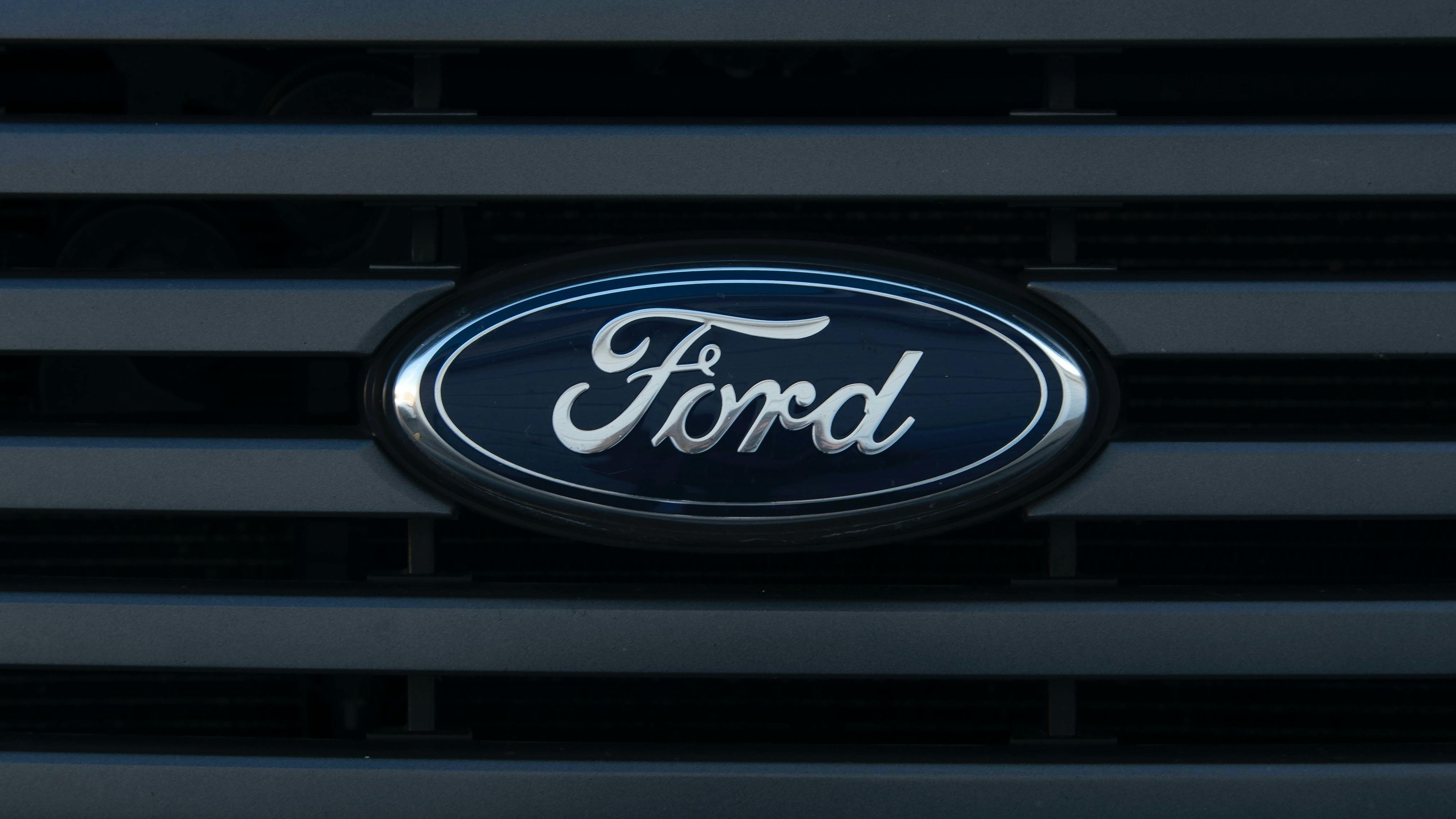 65849f2f1deafa001e50e528 Ford
