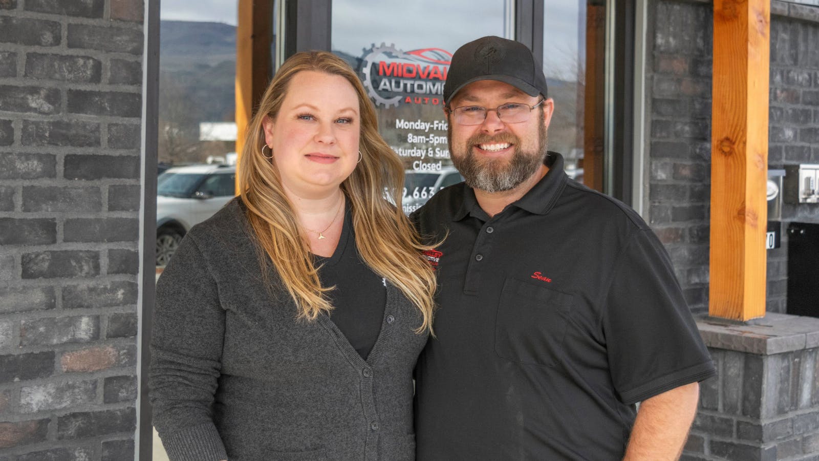 shop_view_midvalley1