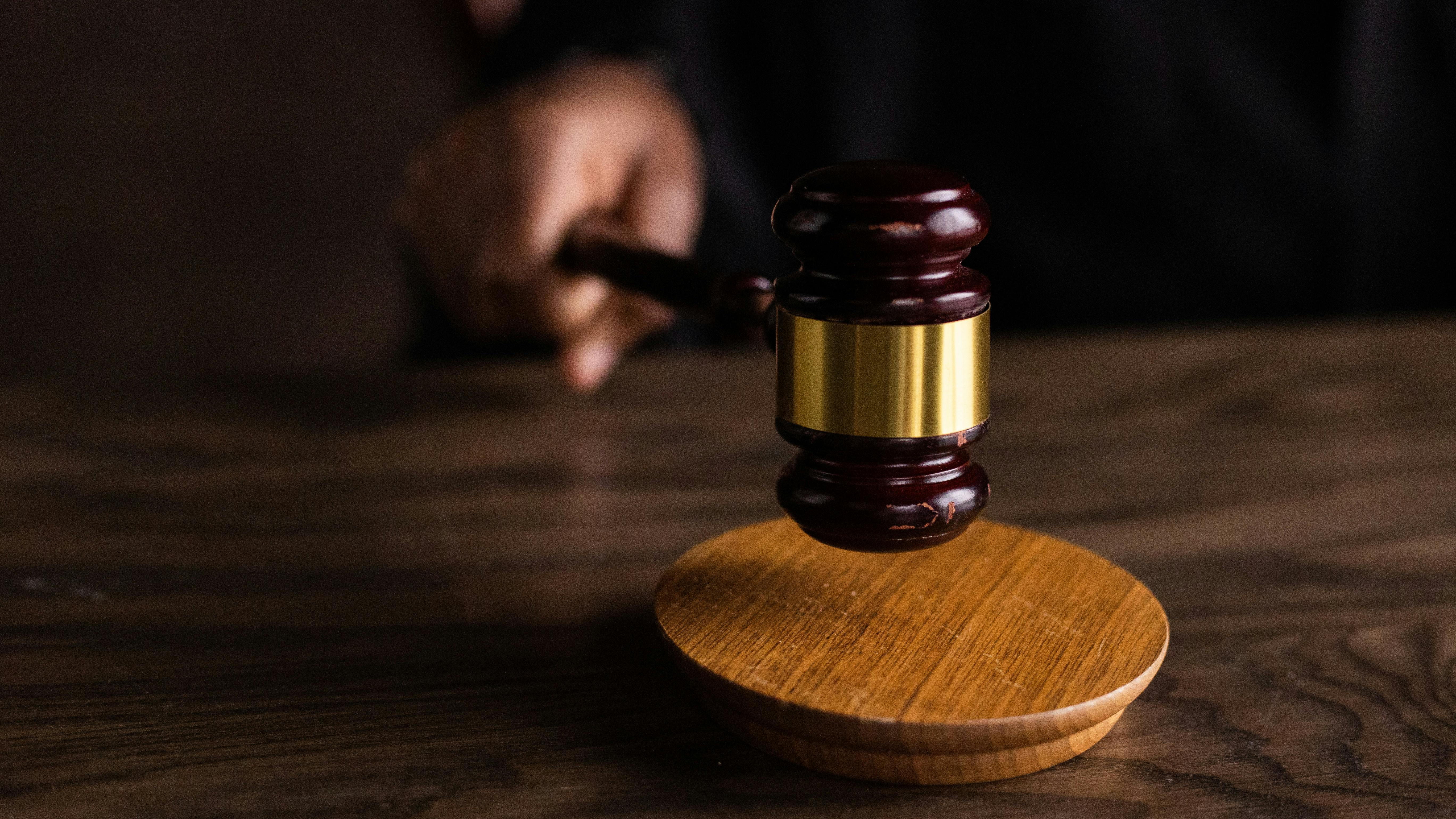 660af14ec9fb97001e838a99 Gavel