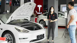 6633ef6d46b5040008d74943 Tesla Showroom