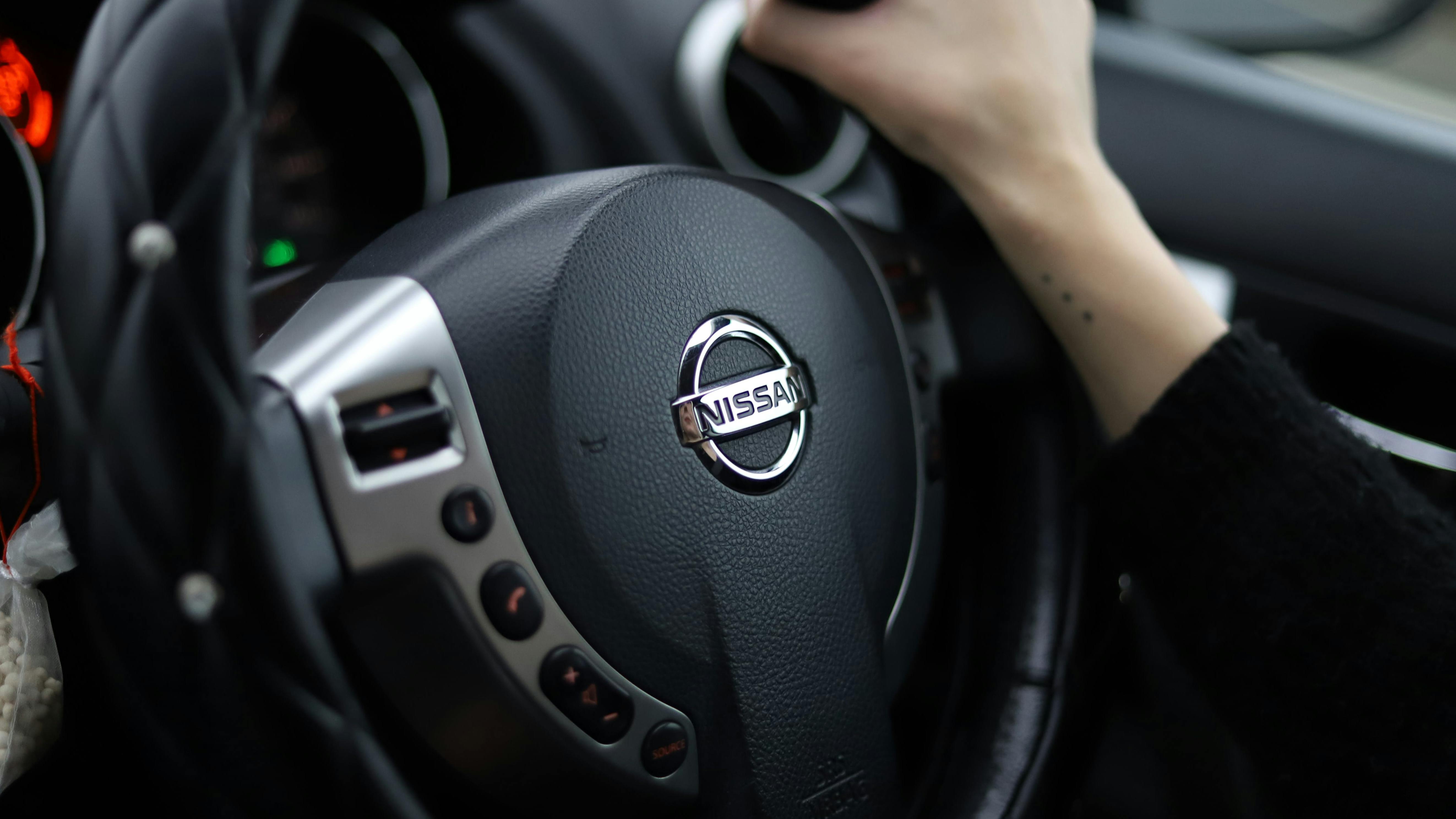 665e1c300b667132a62f43e0 Nissan