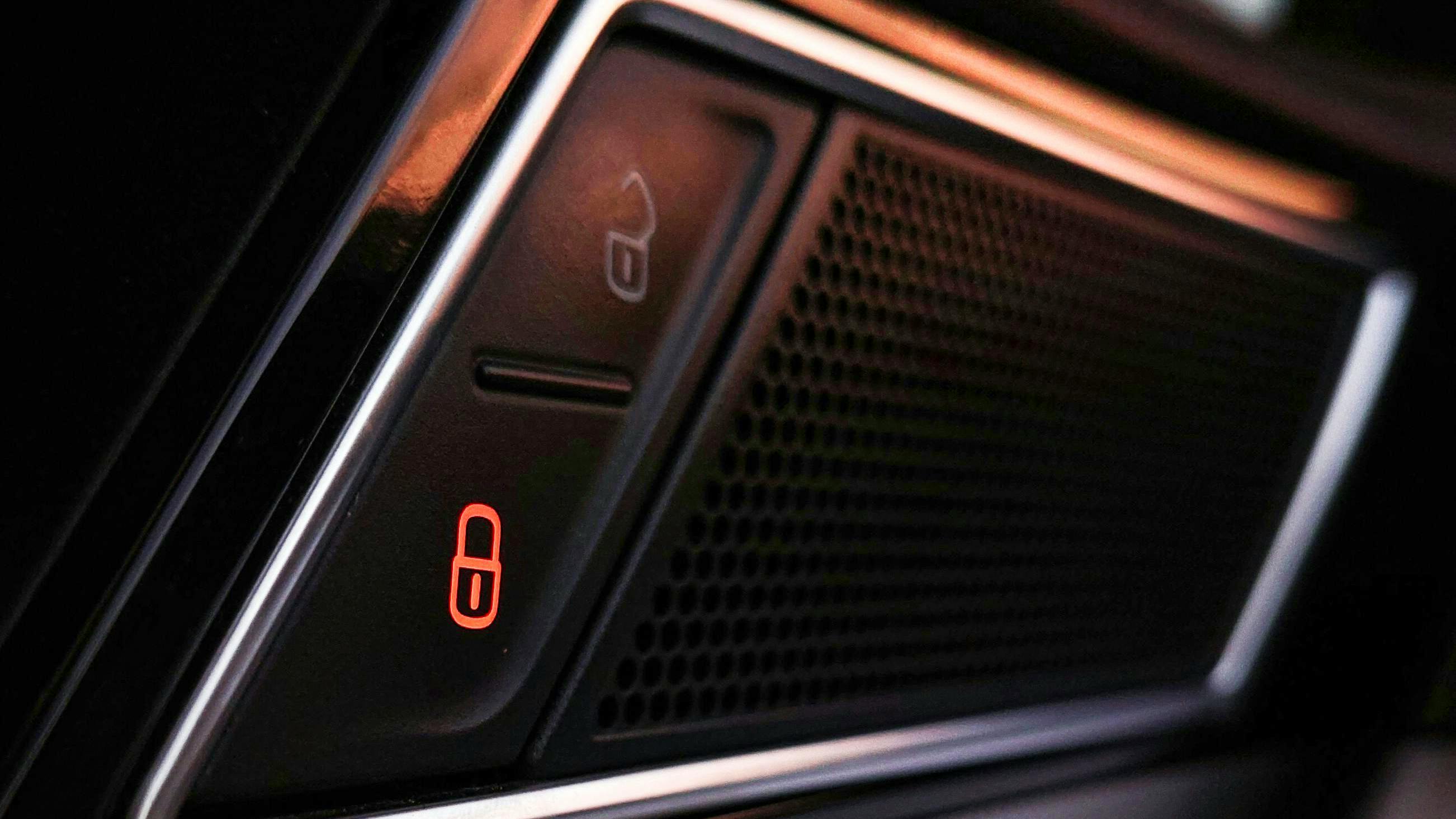 66ad3c8d11aa1056946a5e24 Door Lock