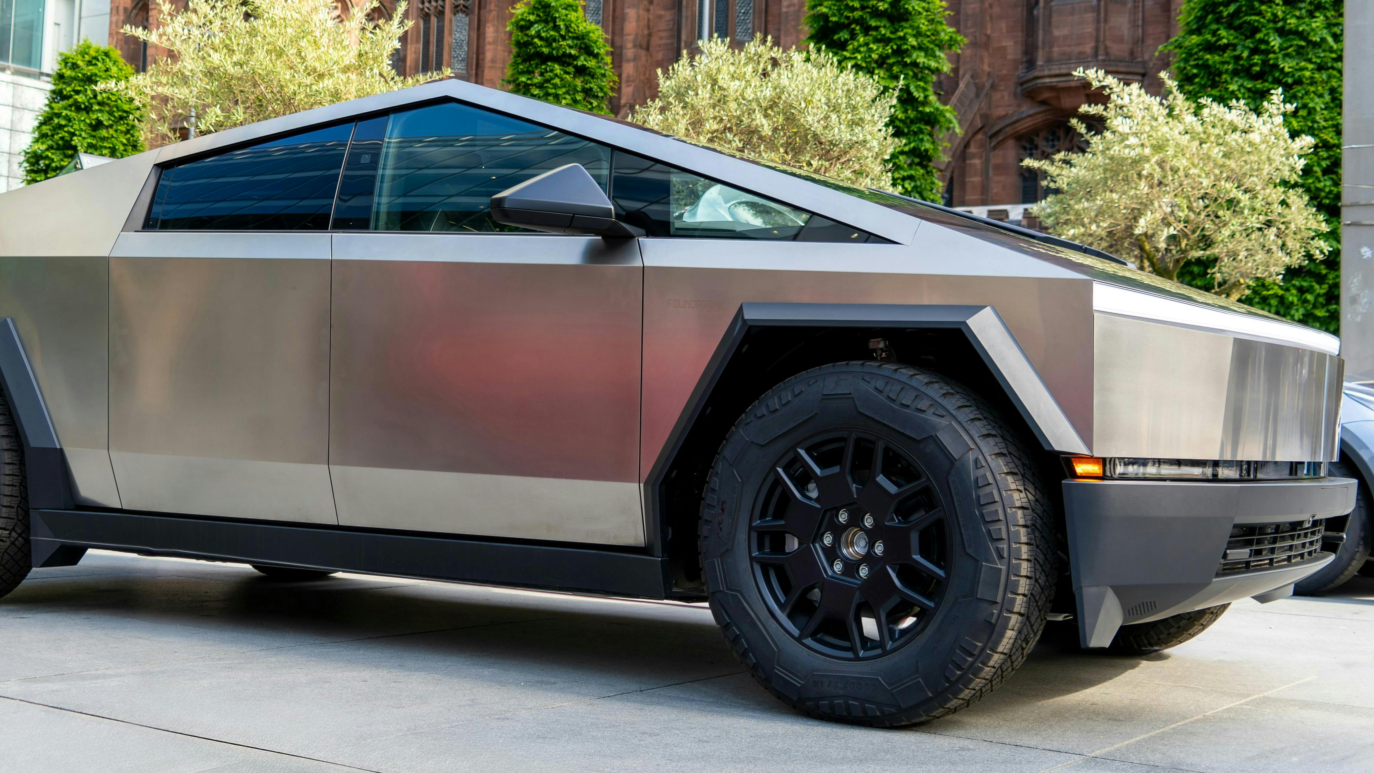 66e0a0d9c43af9dbb57a1c41 Cybertruck