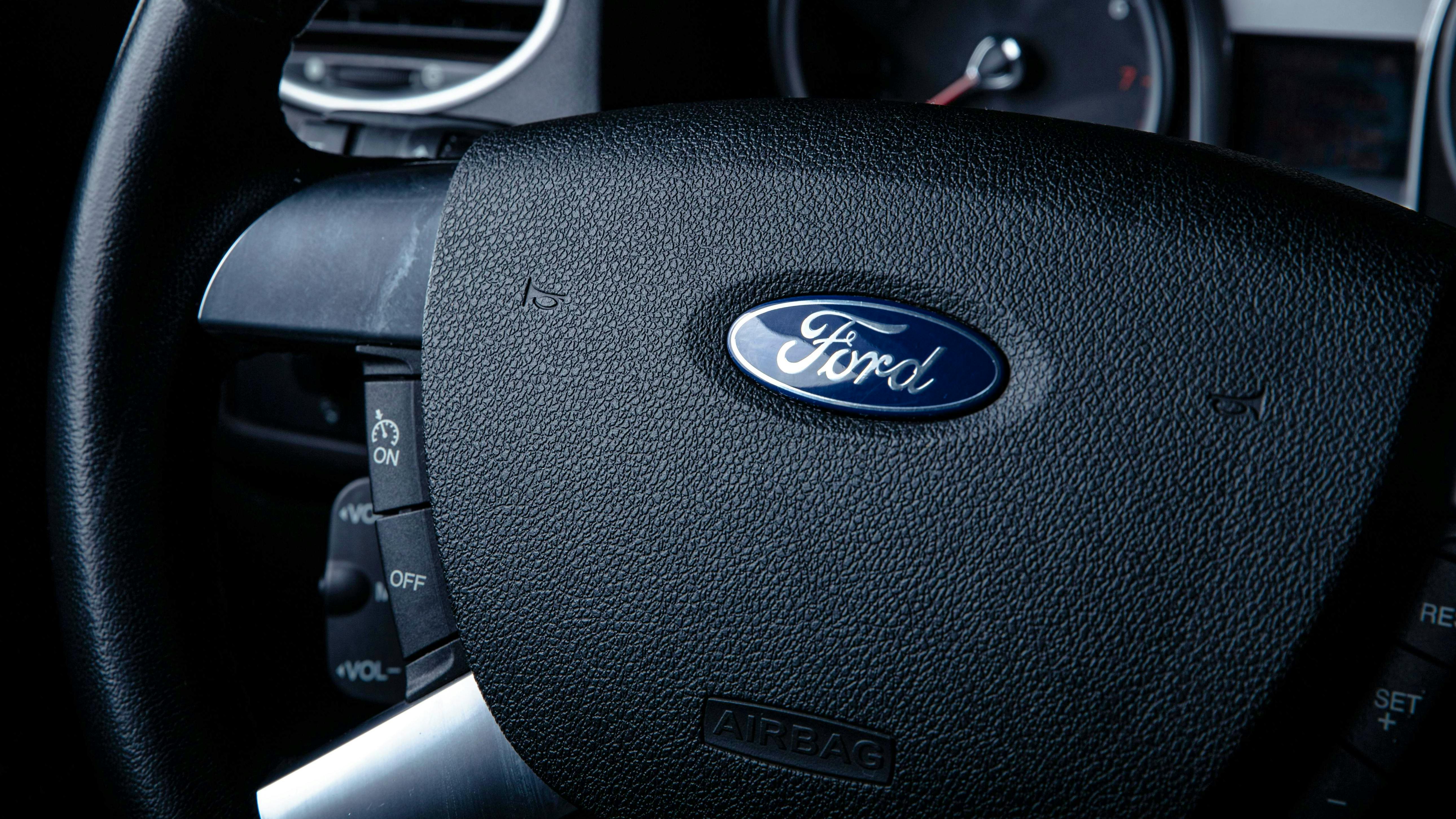 6736e0964df8500ffca04d27 Ford Wheel