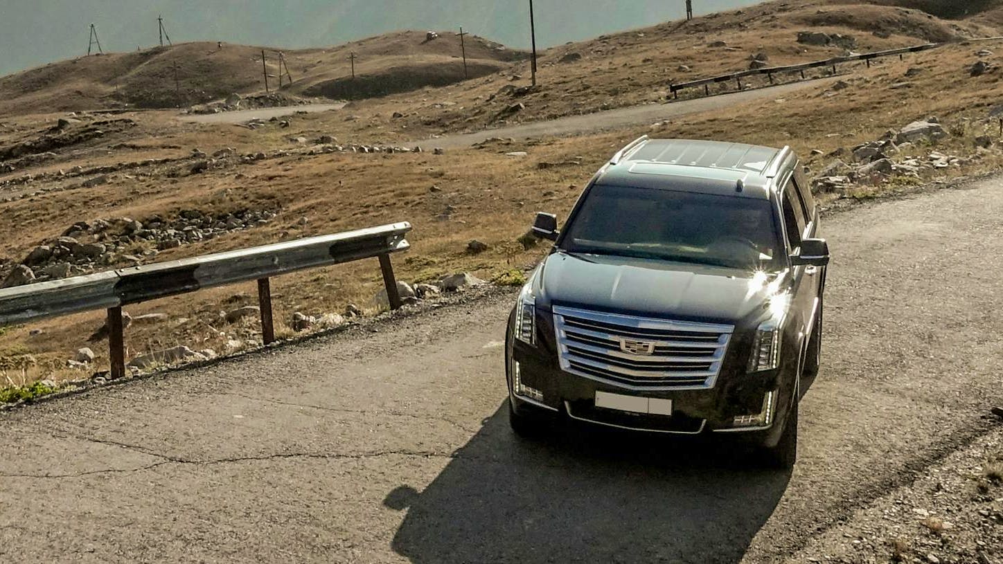 679c4cccbb59c004ac55a9d6 Cadillac Suv