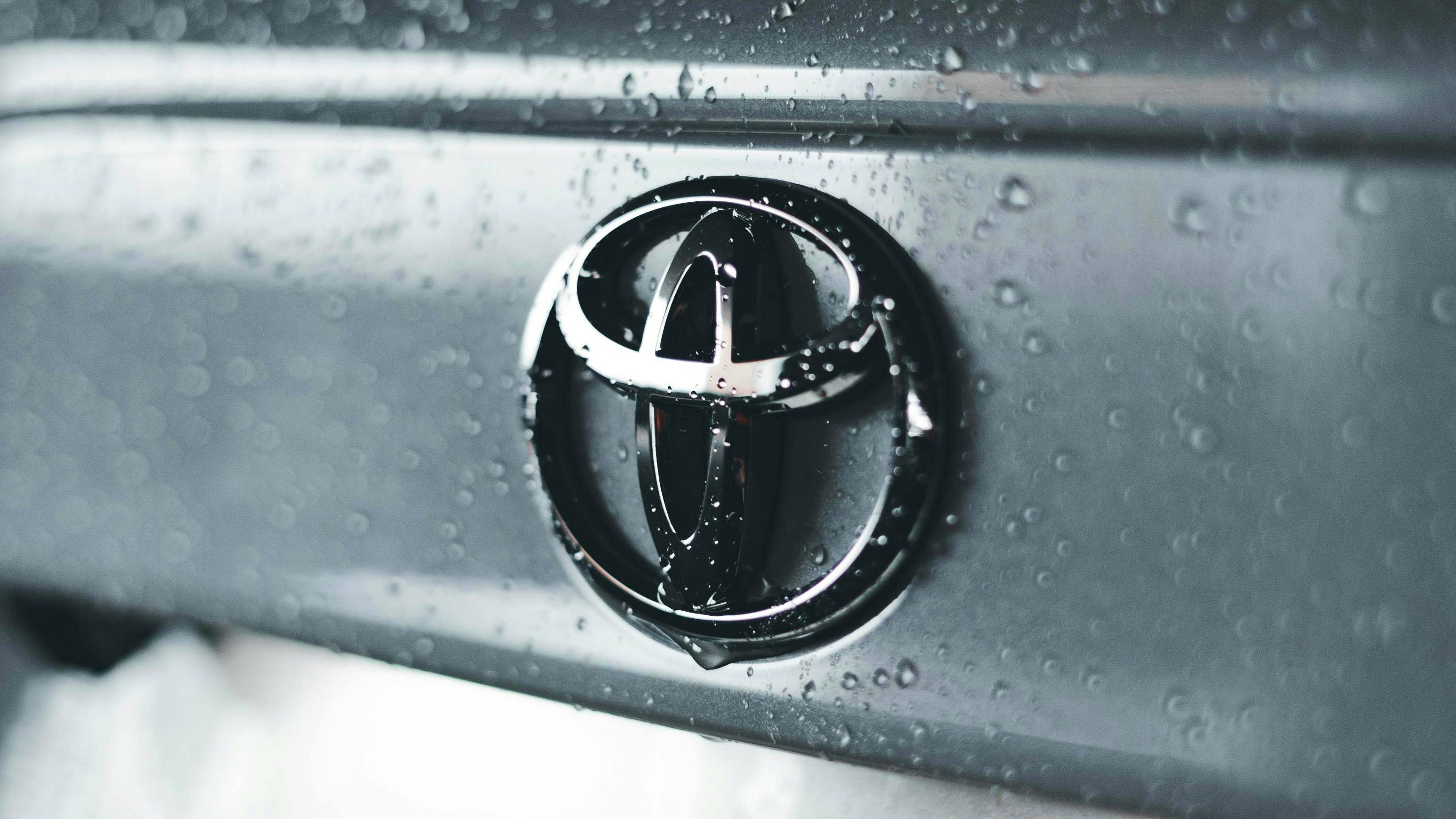 67b2b026e2a846ab3998a207 Toyota