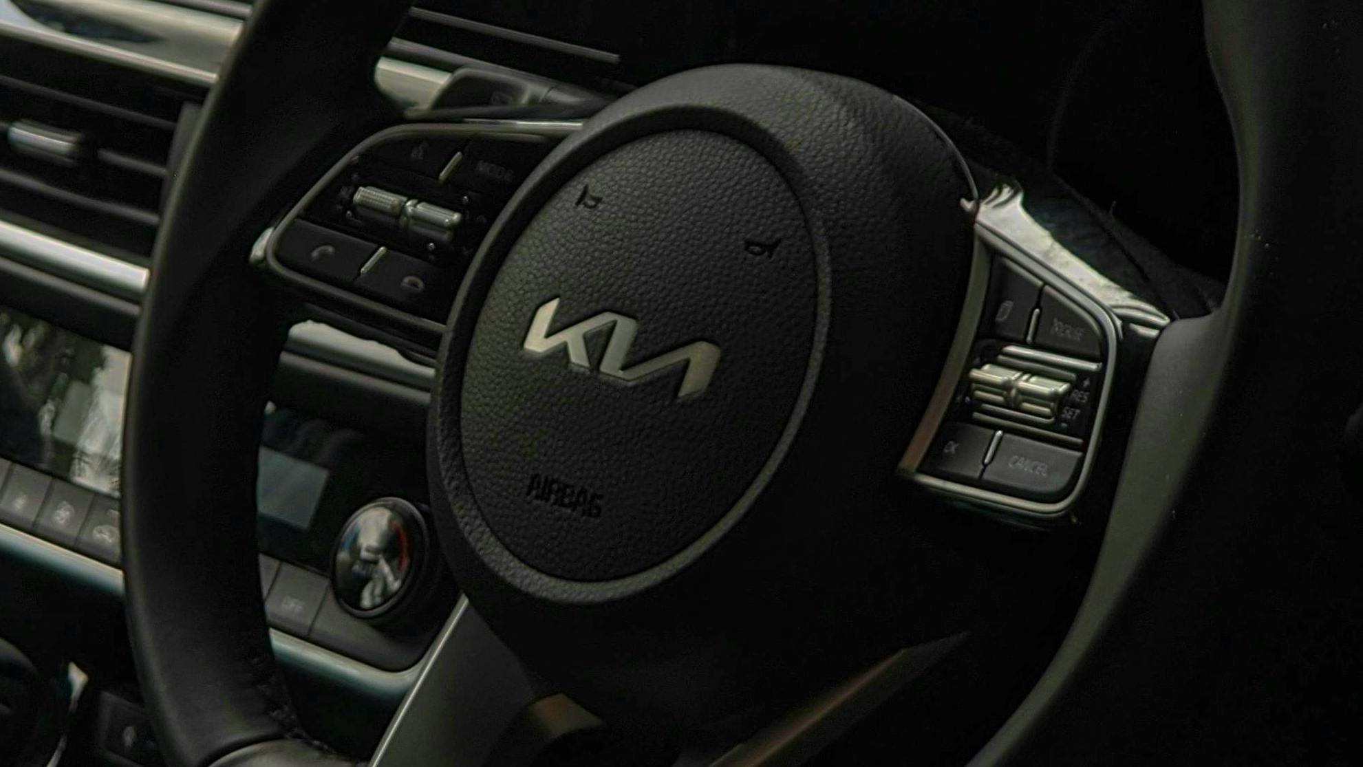 67cf893f9cb2457f61e97fd9 Kia 1