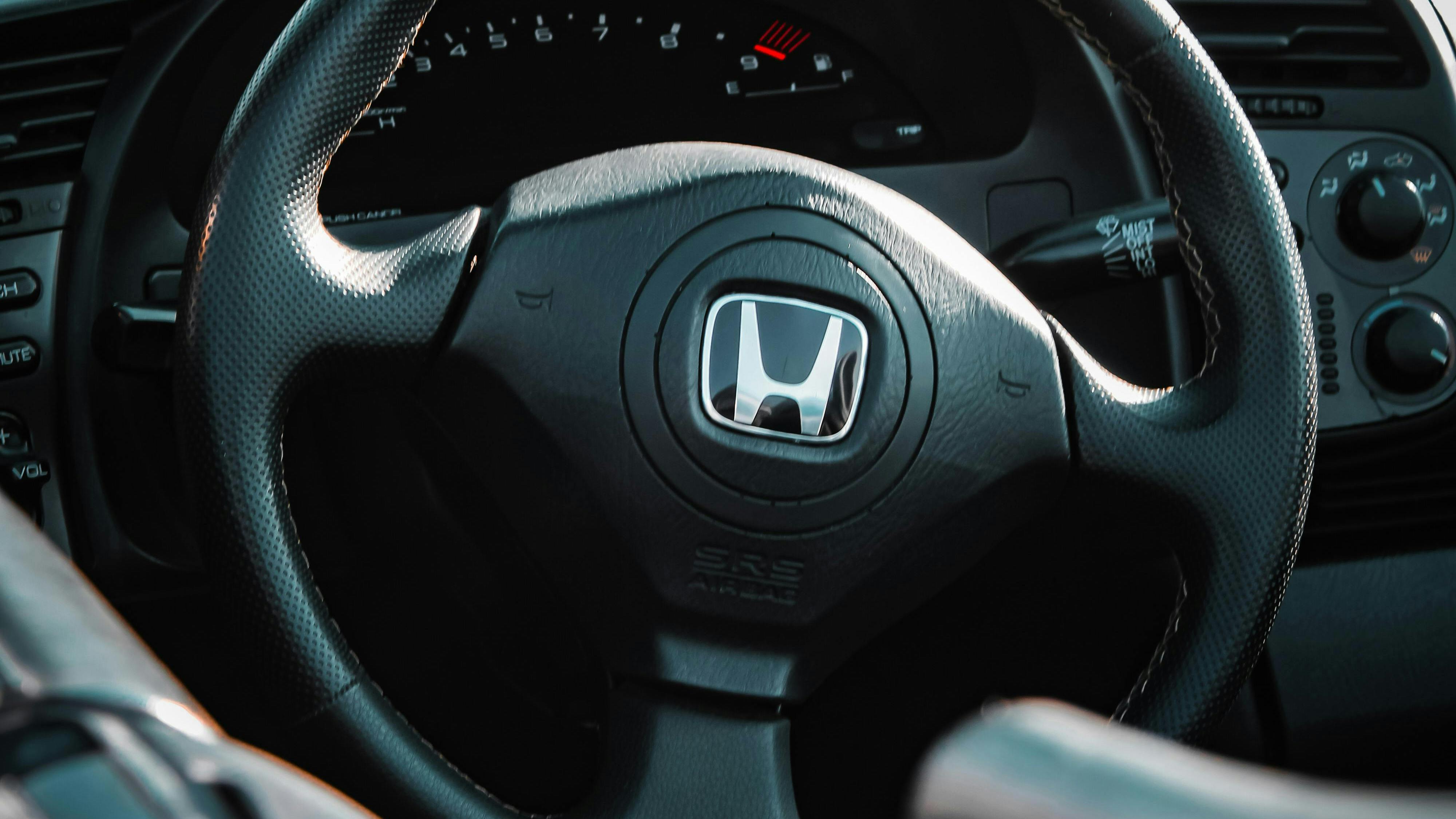 67d21a7c211dbb3cd3baf1bb Honda1