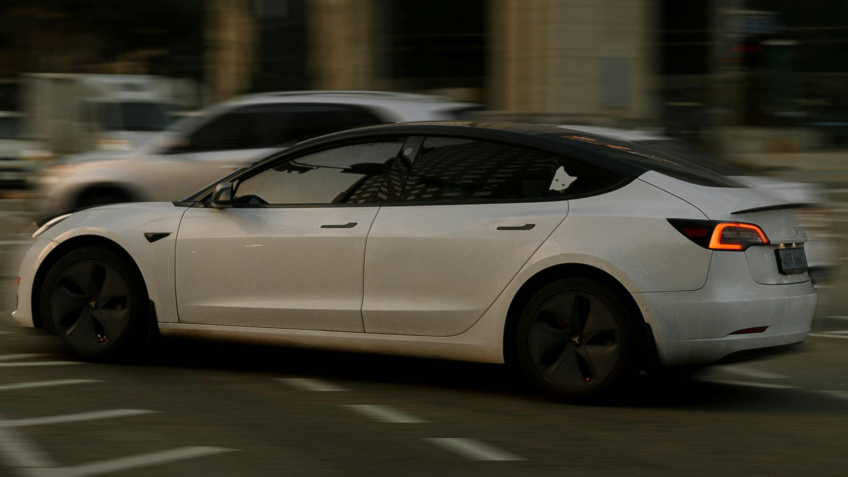 684801f80de5cc5e847ea19b Tesla Model 3