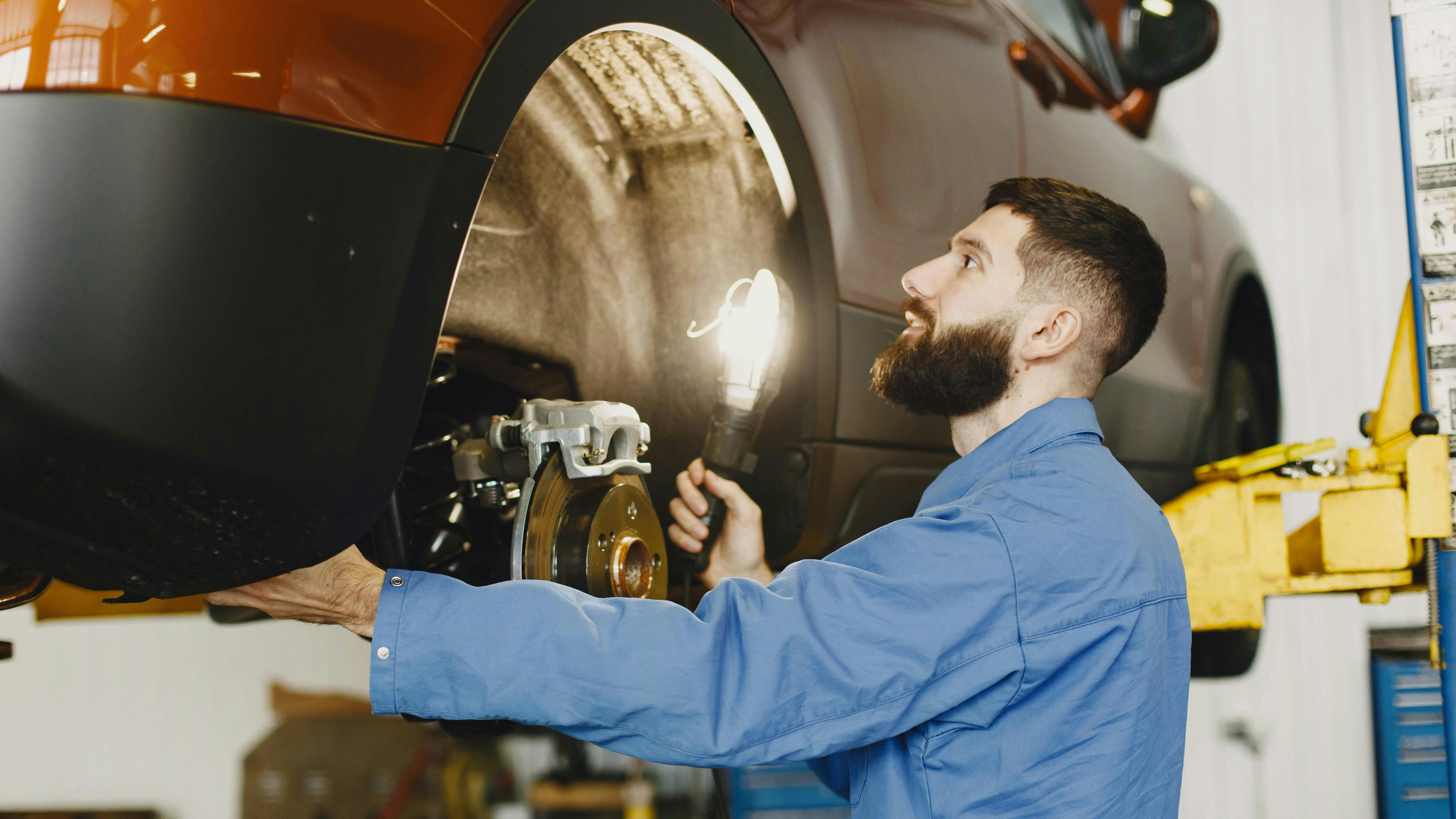 685cf27081ef59d17dc4e6ef Brakes 2