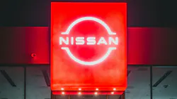 686b60732bcb4cb989895605 Nissan Light