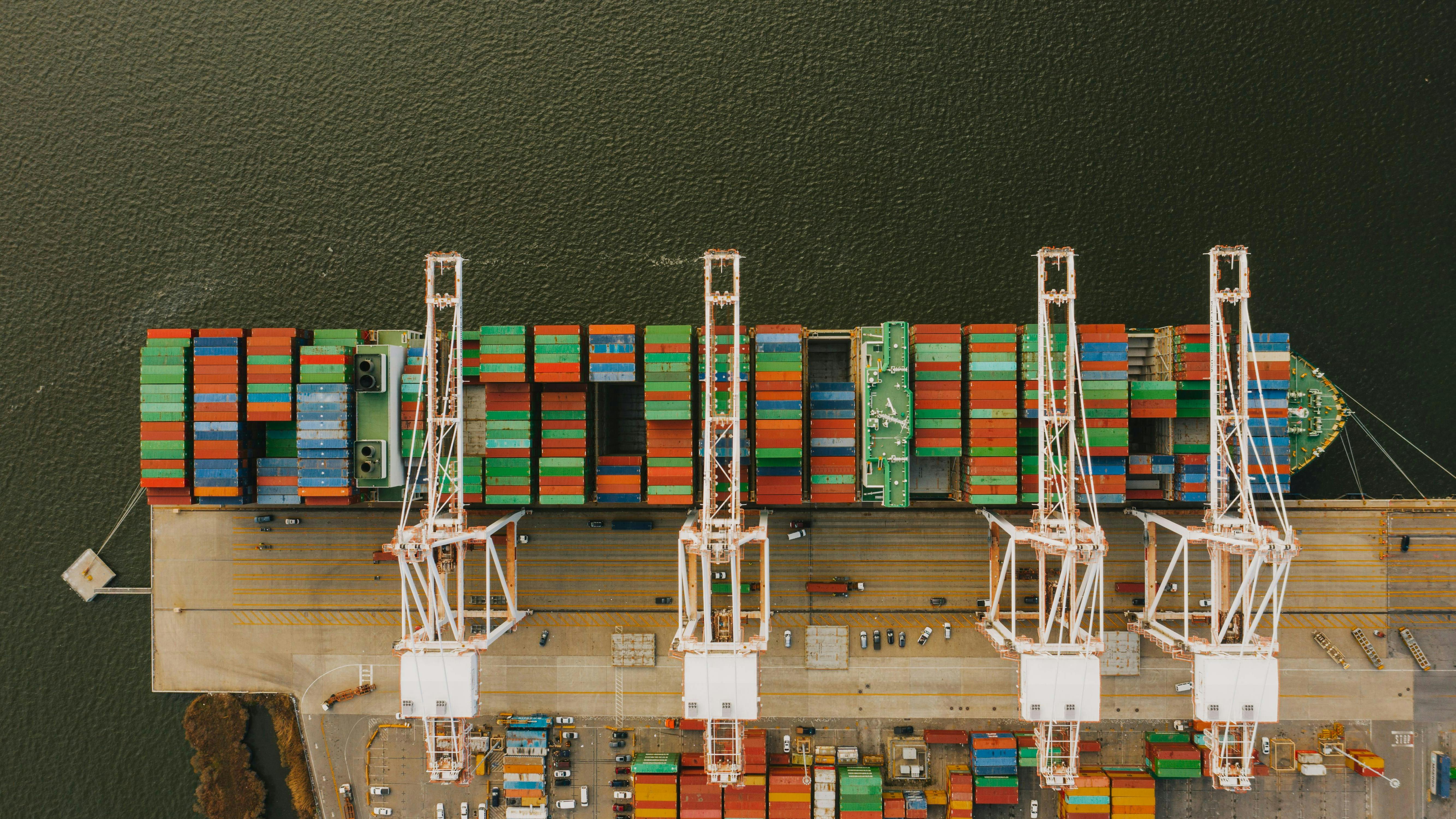 6888596818069fd47aa2cefc Dock Cargo