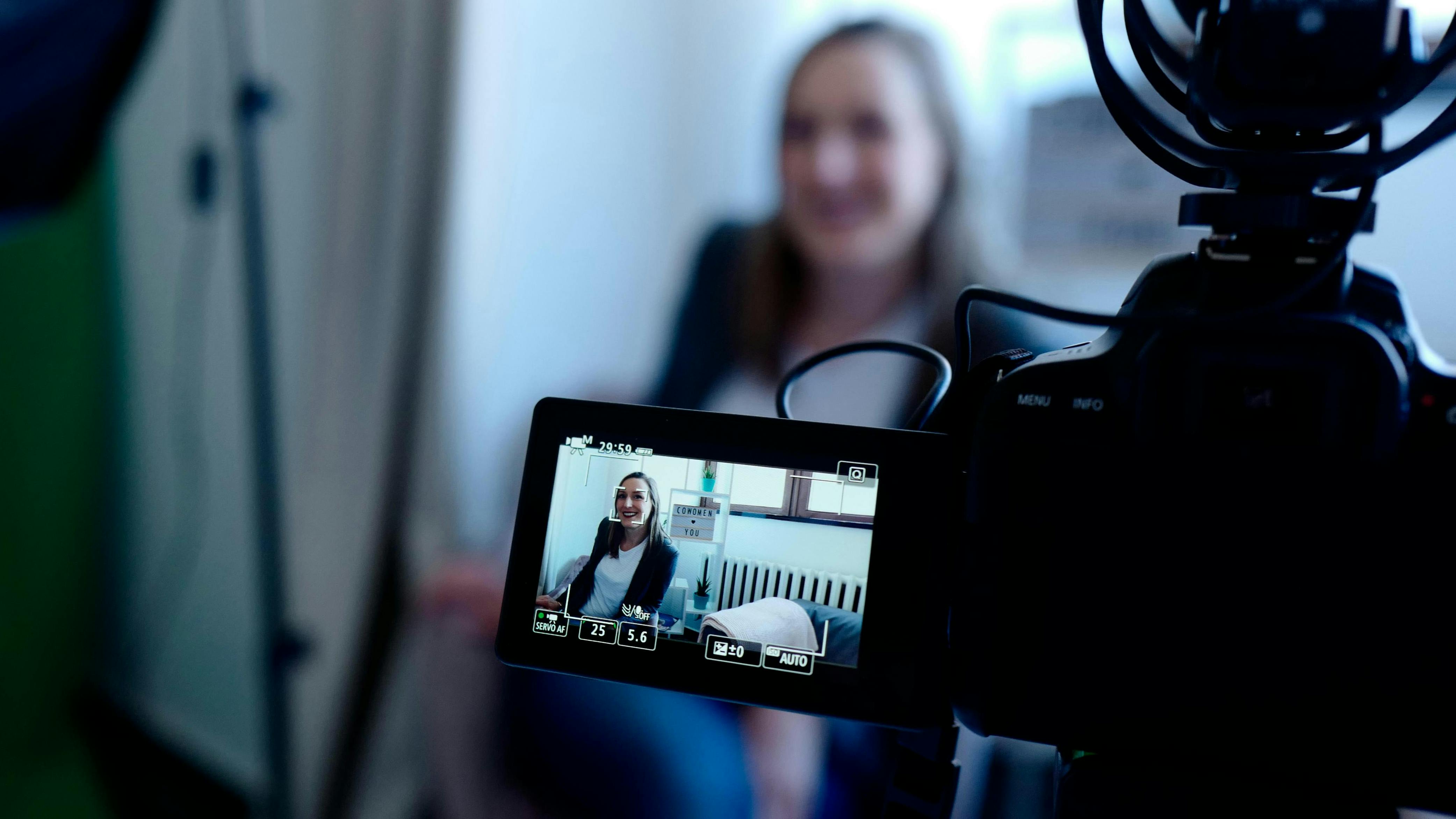 68a3ea88c83efdfcdd7c7413 Recording Camera