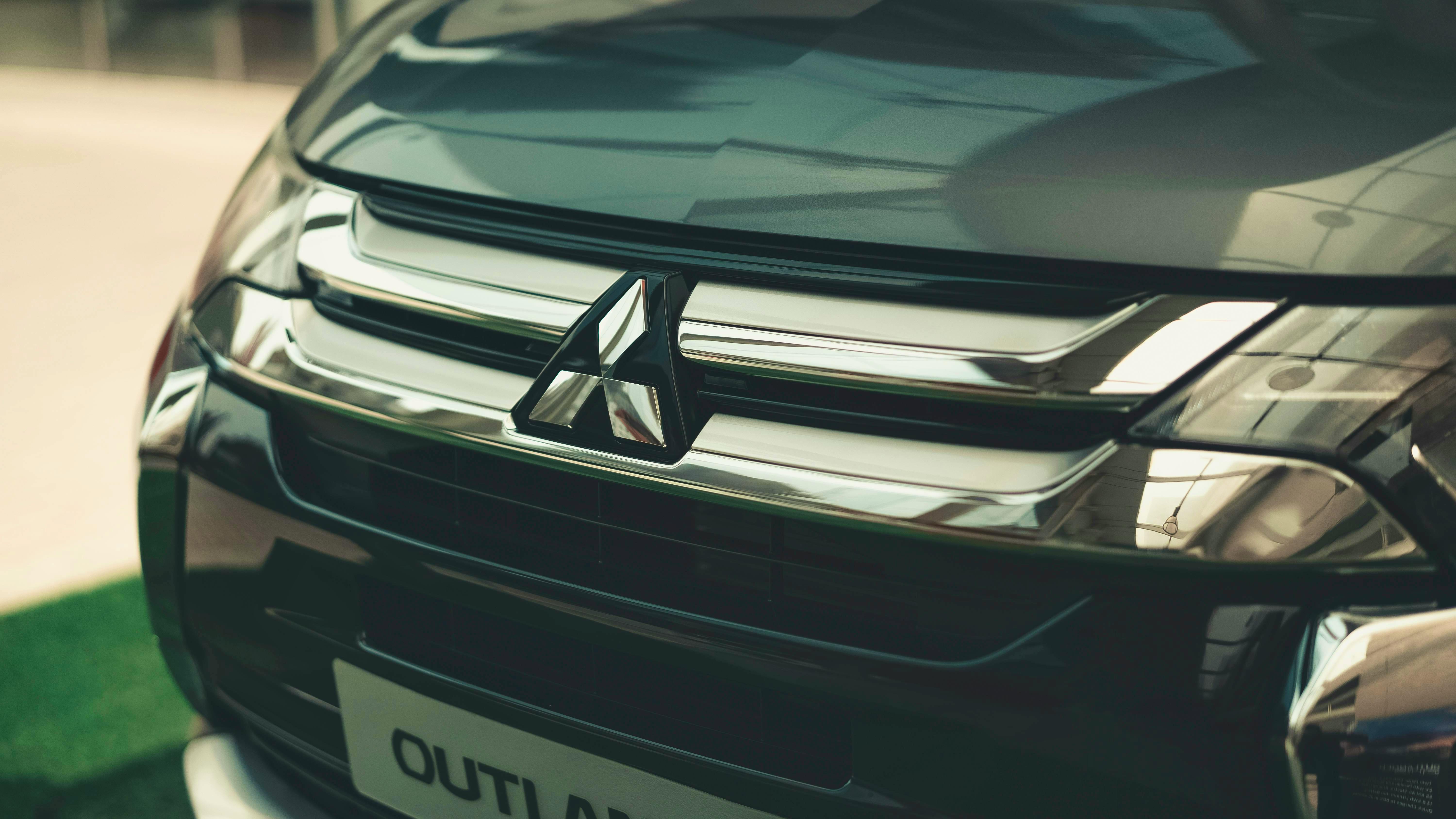 68a8138689ee1a6622af5bb0 Mitsubishi Outlander