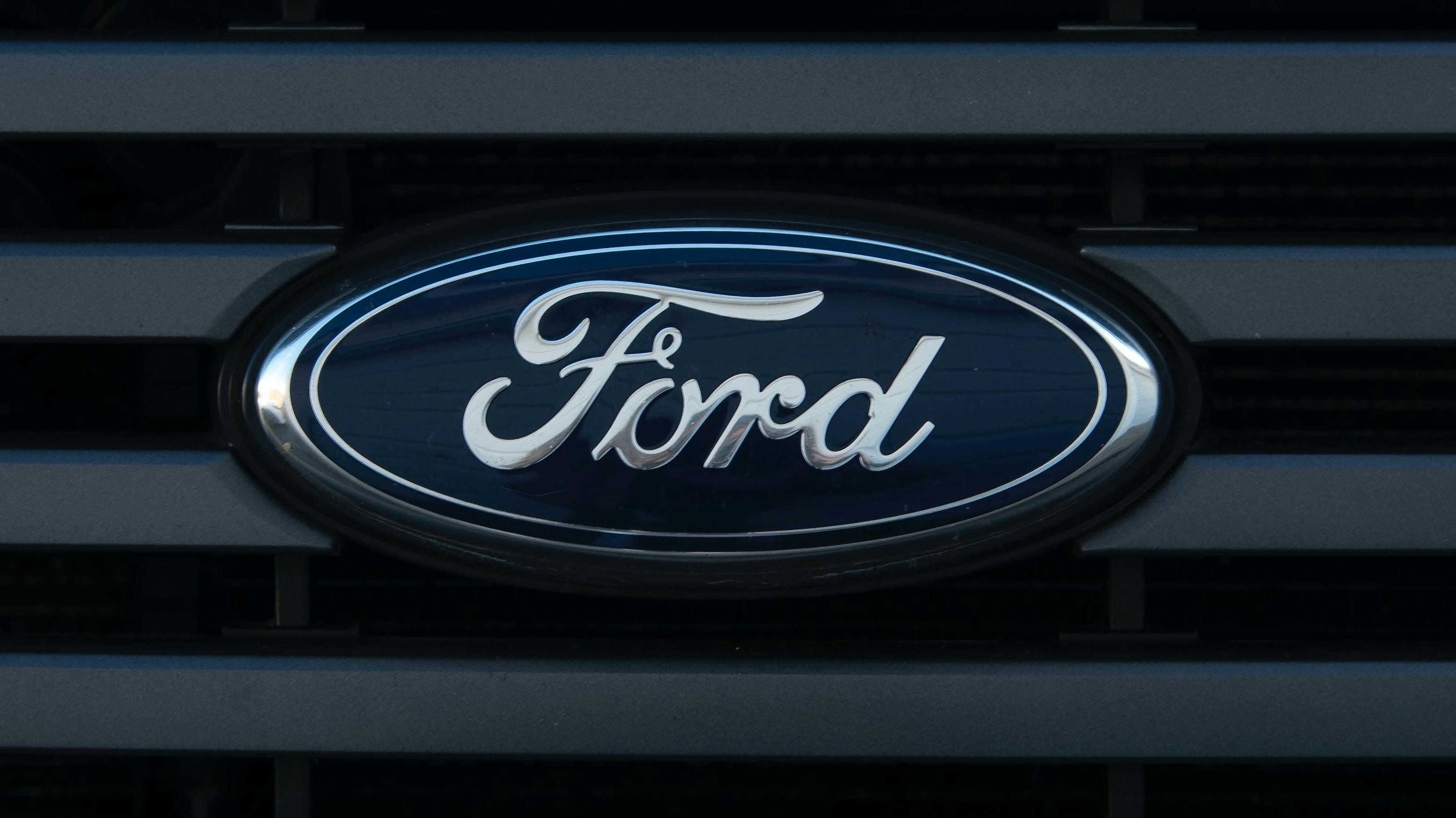 68df611428ede95483cd3d7f Ford