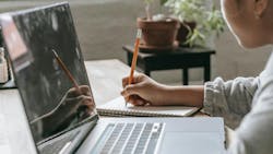 6911660f6fe8baa55349f0da Pexelskaterinaholmes5905878 6911660f6fe8baa55349f0da Pexelskaterinaholmes5905878