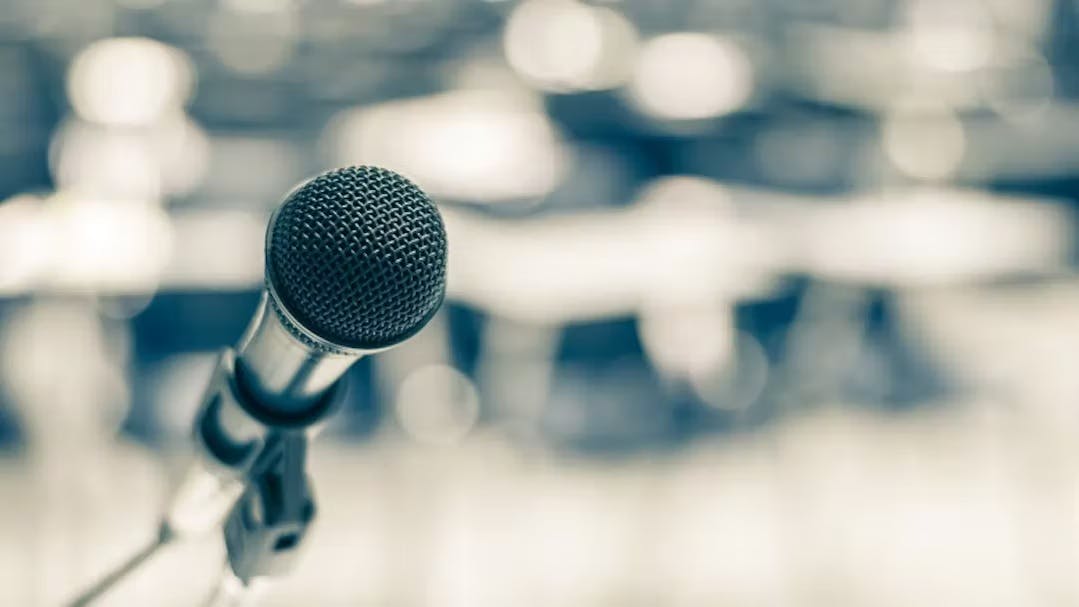 69a529838b0d826b2d2e3239 Microphone