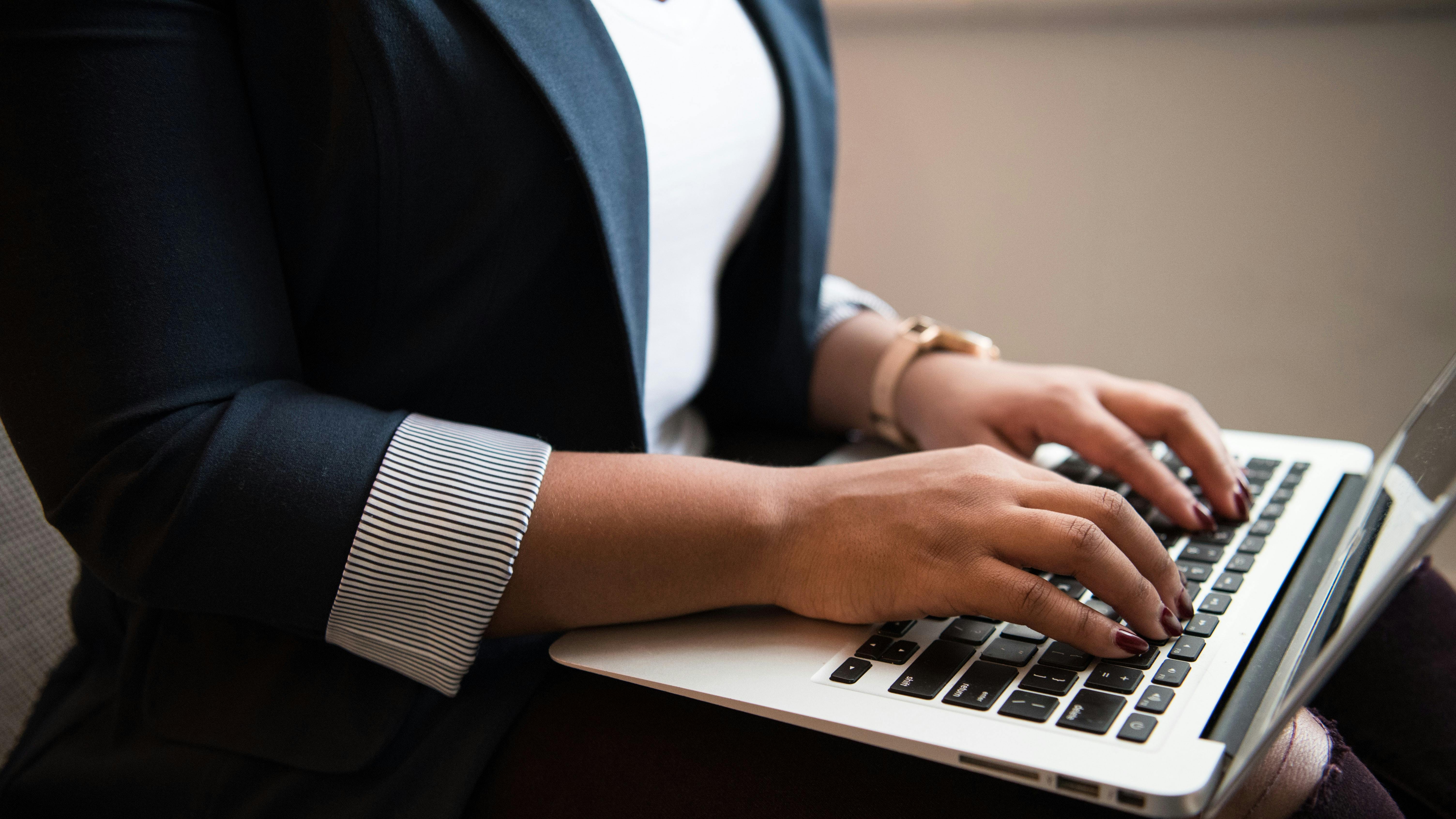 6aace36e892bb68d9e1a31c4 Pexelschristinamorillo1181555