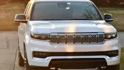 6ab50bc057c08d42b2d4f14a Jeep Wagoneer